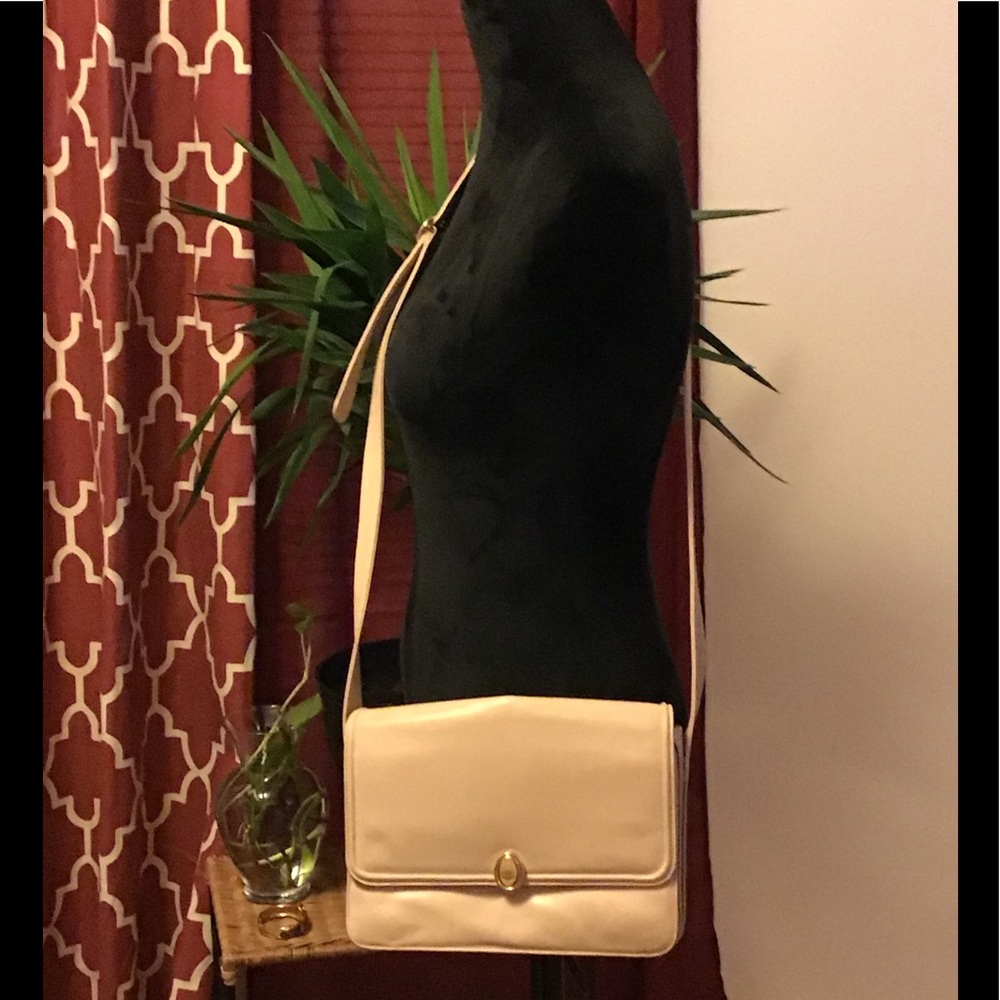 Mark Cross vintage shoulder/crossbody handbag.